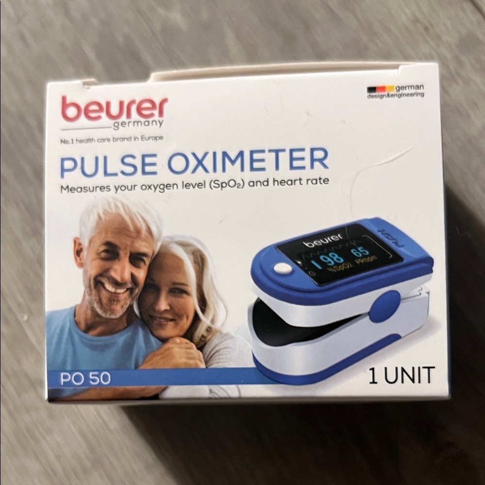 Beurer Pulse Oximeter in Blue and White
